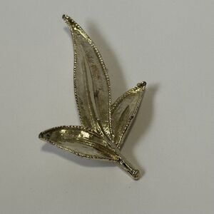 Vintage Gold Tone Brooch Leaf Pin 3 Inch 1950s Costume Jewelry
